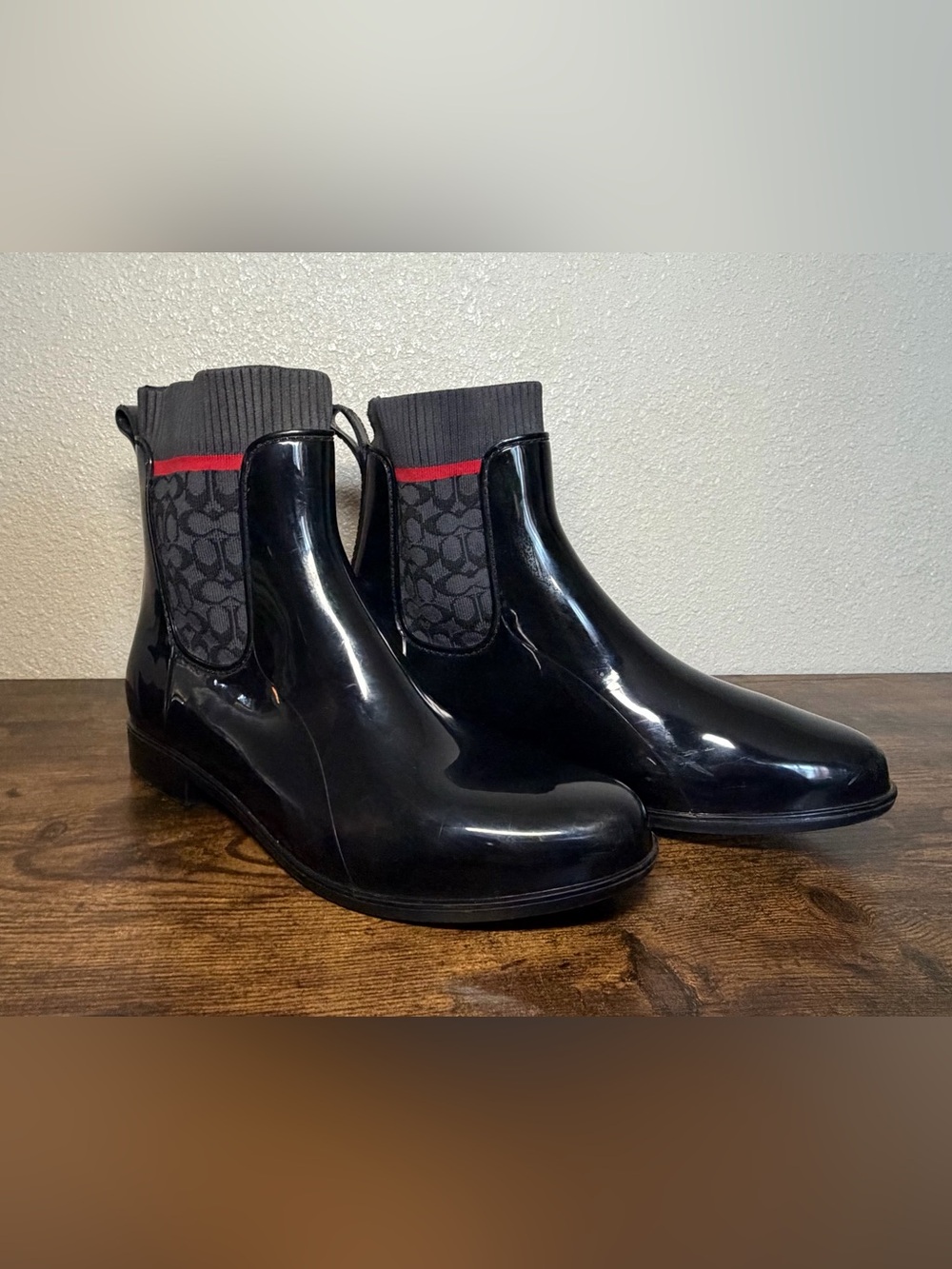 Coach Women's Rivington Black Signature Rubber Ankle Rain Boots Size 10